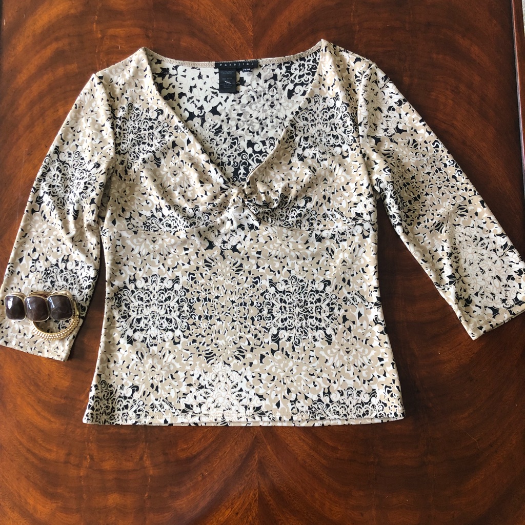 Parallel V-Neck Top